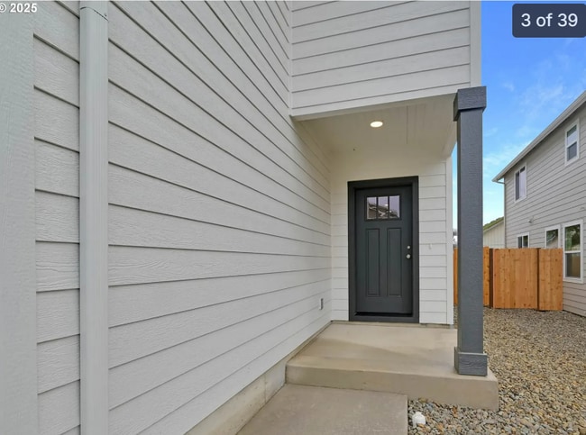 4353 Kalmia St in Springfield, OR - Foto de edificio - Building Photo