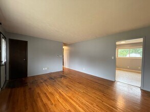 417 W Abraham St in Cerro Gordo, IL - Building Photo - Building Photo
