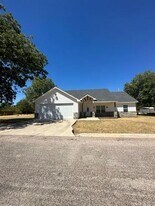 1002 Kelley Ln in Tuscola, TX - Building Photo