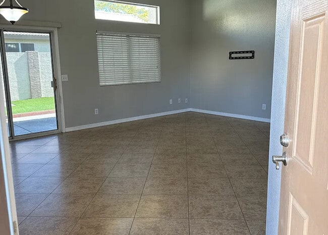 8914 W Port Au Prince Ln in Peoria, AZ - Building Photo - Building Photo