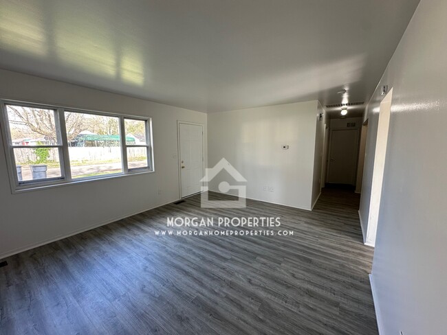 1924 Kerrwood Dr in Anderson, IN - Building Photo - Building Photo