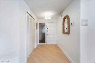 955 Palm View Dr in Naples, FL - Building Photo - Building Photo