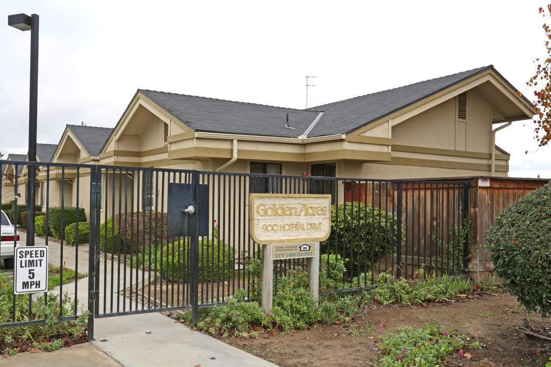 Golden Acres in Chowchilla, CA - Foto de edificio