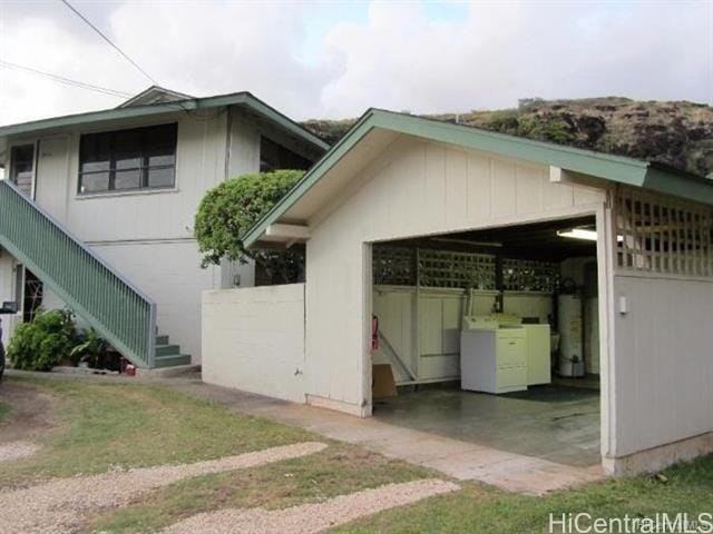 301 Paiko Dr in Honolulu, HI - Building Photo - Building Photo