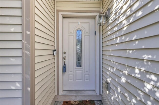 10025 Terra Court Southeast in Yelm, WA - Building Photo - Building Photo