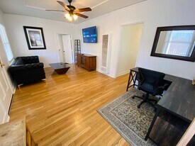 7417 Fountain Ave in Los Angeles, CA - Building Photo