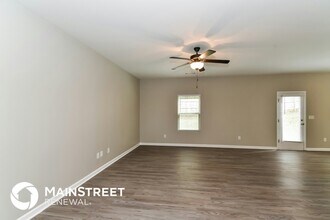 7376 St Peter Way in Fairburn, GA - Foto de edificio - Building Photo