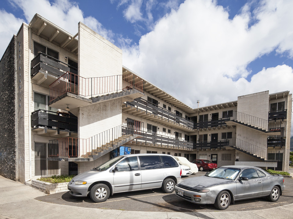 2048 Kapiolani Blvd in Honolulu, HI - Building Photo