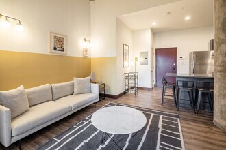 525 N 11th St in Philadelphia, PA - Building Photo - Building Photo