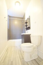 946 W Montrose Ave in Chicago, IL - Building Photo - Building Photo
