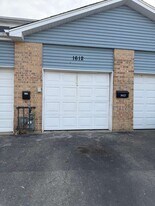 1612 Islandview Ct in Hoffman Estates, IL - Building Photo