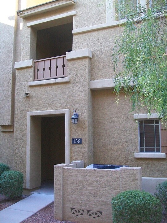 3250 W Greenway Rd in Phoenix, AZ - Foto de edificio