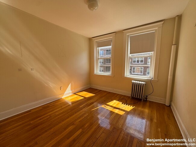 11 Vinal St, Unit 7 in Boston, MA - Foto de edificio - Building Photo