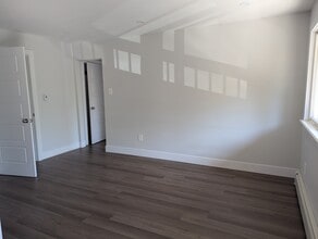 42 River Rd in Halifax, NS - Building Photo - Building Photo
