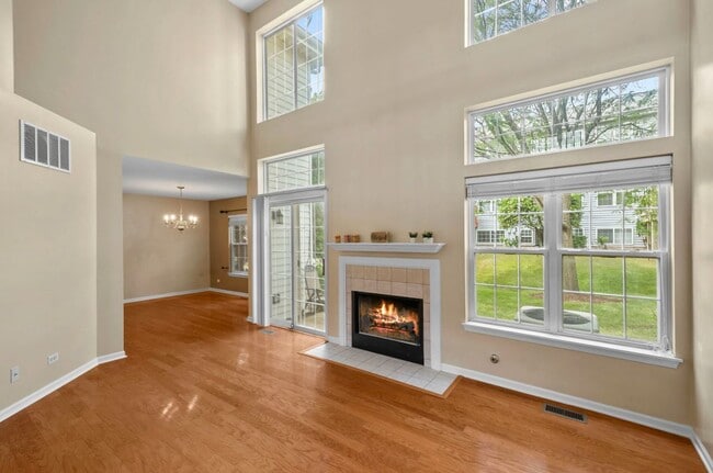 2282 Foxmoor Ln in Aurora, IL - Building Photo - Building Photo