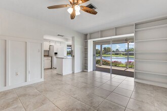 4469 Beechwood Lake Dr in Naples, FL - Building Photo - Building Photo