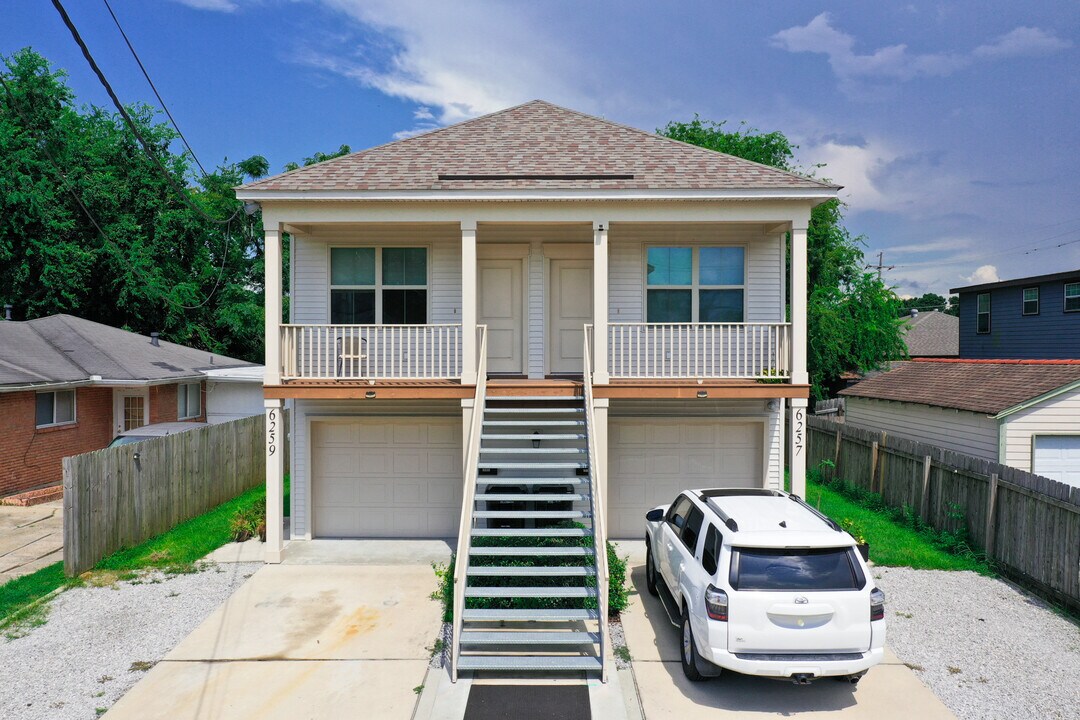 6259 Vermillion Blvd in New Orleans, LA - Building Photo