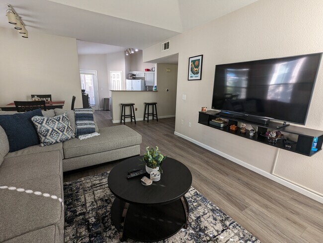 10550 W Alexander Rd, Unit #2228 in Las Vegas, NV - Building Photo - Building Photo