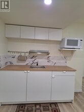 5595 Drummond Rd in Niagara Falls, ON - Building Photo - Building Photo
