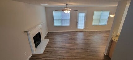 304 Willow Way in Griffin, GA - Building Photo - Building Photo