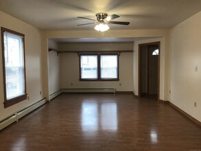 64 Rhodes St in New Britain, CT - Building Photo - Building Photo