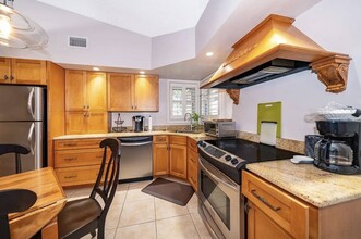 116 Willow Ave, Unit 116 in Altamonte Springs, FL - Foto de edificio - Building Photo