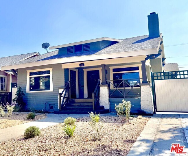 2180 W 31st St in Los Angeles, CA - Building Photo - Building Photo