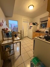 5937 W Dakin St, Unit 1 in Chicago, IL - Building Photo - Building Photo