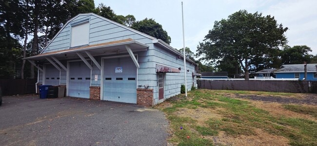 455-477 Sedgewick Ave in Stratford, CT - Building Photo - Building Photo