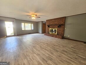 96 Glencrest Dr in Toccoa, GA - Building Photo - Building Photo