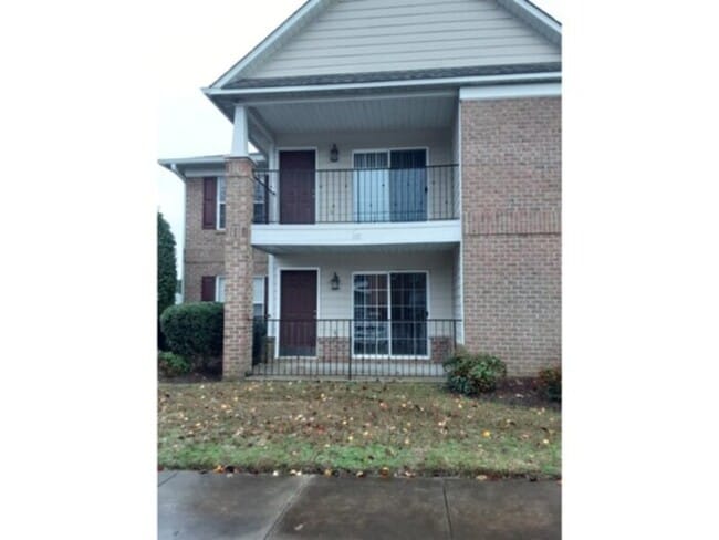 1710 Renwick Dr in Fayetteville, NC - Building Photo - Building Photo
