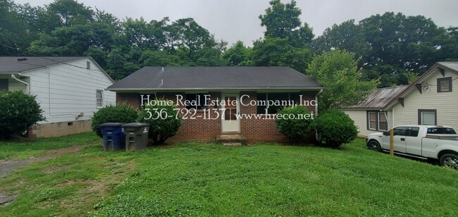 property at 2425 Machine St