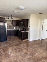 650 NE 1st Pl in Hialeah, FL - Building Photo - Building Photo
