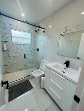 6390 Sherman St in Hollywood, FL - Building Photo - Building Photo