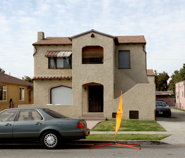 8135 Chestnut Ave in South Gate, CA - Foto de edificio - Building Photo
