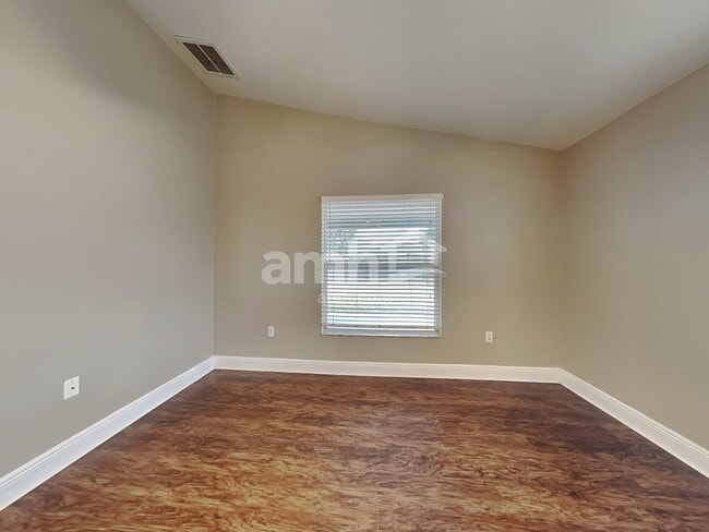 403 Lisa Ann Ct in Plant City, FL - Building Photo - Building Photo