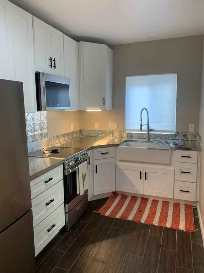 859 Washington St, Unit ADU apartment