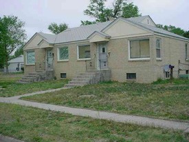 1603 St. John in Garden City, KS - Building Photo