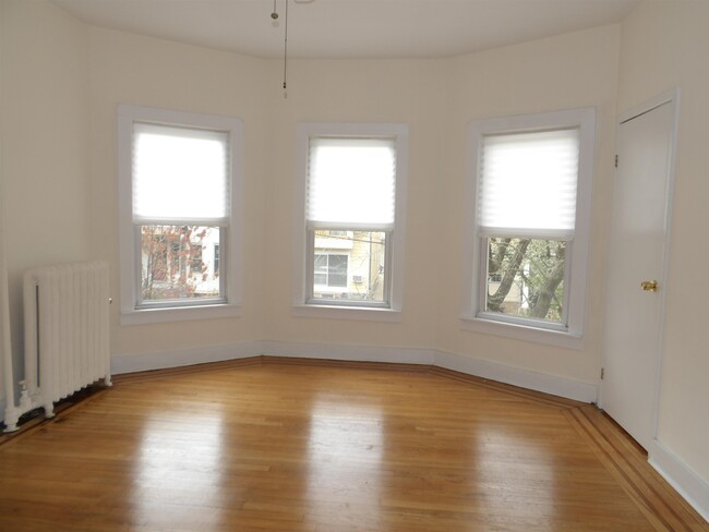 26 47th St in Weehawken, NJ - Building Photo - Building Photo