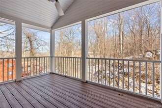 9 William Puckey Dr in Cortlandt Manor, NY - Building Photo - Building Photo