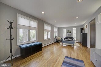 6326 Rockhurst Rd in Bethesda, MD - Building Photo - Building Photo