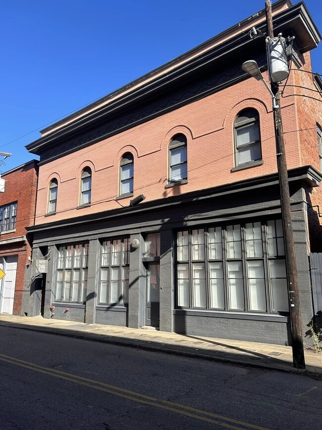 246 N Court St, Unit 246 N. Court St. Unit L