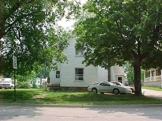 705 W Main St in Durand, MI - Building Photo