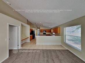 589 Noremac Ave in Deltona, FL - Foto de edificio - Building Photo