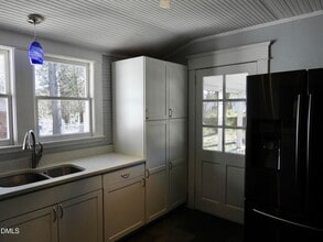 483 W Salisbury St in Pittsboro, NC - Building Photo - Building Photo