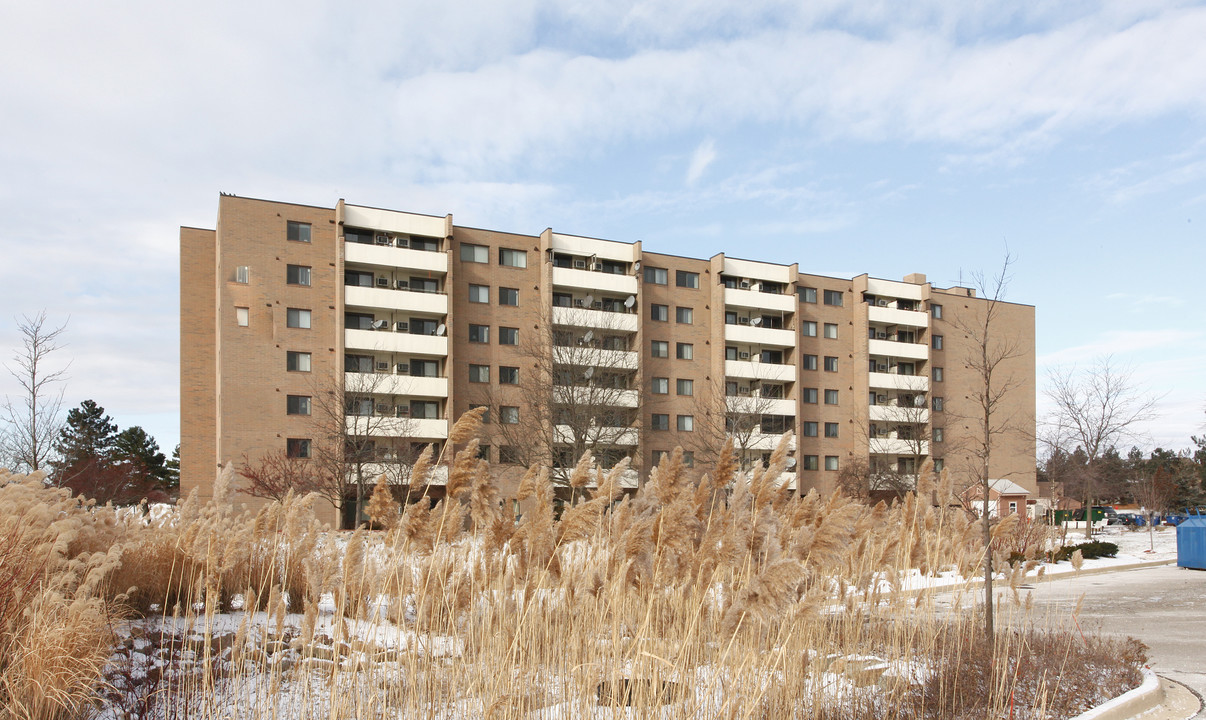 Cranbrook Senior Tower in Ann Arbor, MI - Foto de edificio