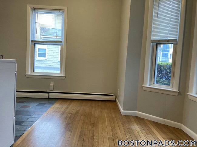 9 Elmer St in Cambridge, MA - Building Photo - Building Photo