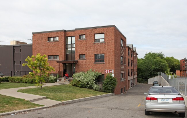 2250 Keele St