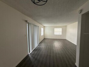 2503 N Alafaya Trail in Orlando, FL - Building Photo - Building Photo