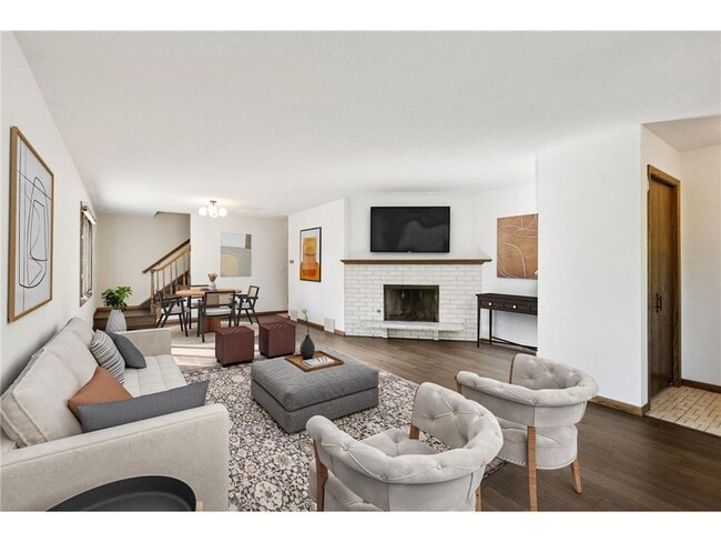 property at 7207 Heatherton Cir